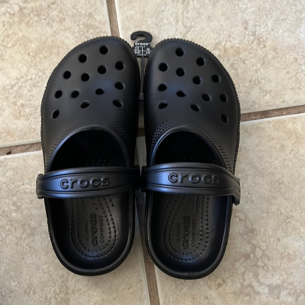Black crocs for little kids🖤 FREE SHIPPING